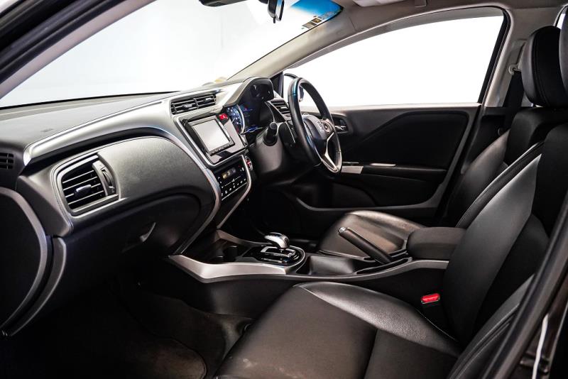 2014 Honda Grace Hybrid / City Leather / Cruise / Rev Cam image 11