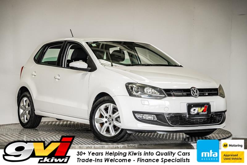 Cars & Vehicles  Cars : 2011 Volkswagen Polo Tsi Highline 24kms / Facelift / Alloys / Side Airbags