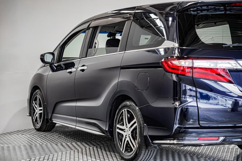 2015 Honda Odyssey Absolute 7 Seater / Leather / 360 View / Cruise image 5