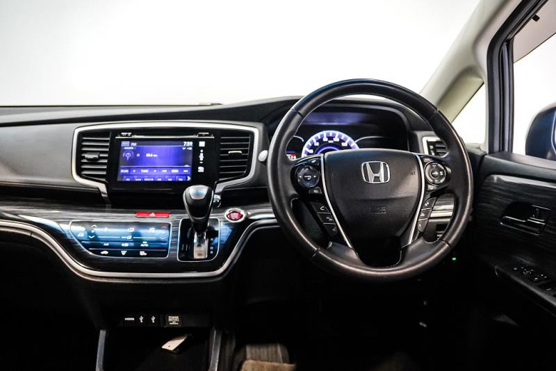 2015 Honda Odyssey Absolute 7 Seater / Leather / 360 View / Cruise image 9