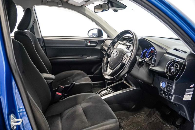 2019 Toyota Corolla Fielder Hybird Wagon / Cruise / LDW & FCM image 9