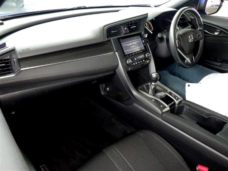 2018 Honda Civic RS Turbo Hatchback 6 Speed Manual / FK7 / Cruise image 4