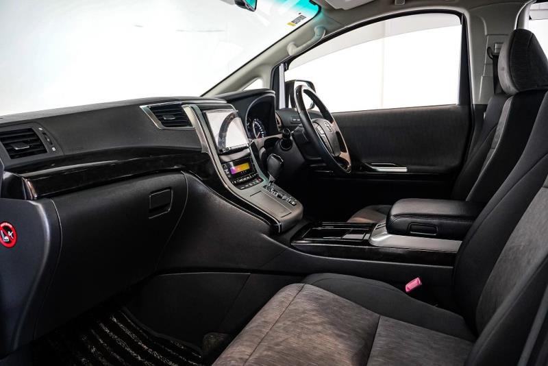 2012 Toyota Vellfire Hybrid / Alphard 4WD / 7 Seat / Cruise image 11