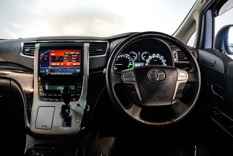 2012 Toyota Vellfire Hybrid / Alphard 4WD / 7 Seat / Cruise image 10