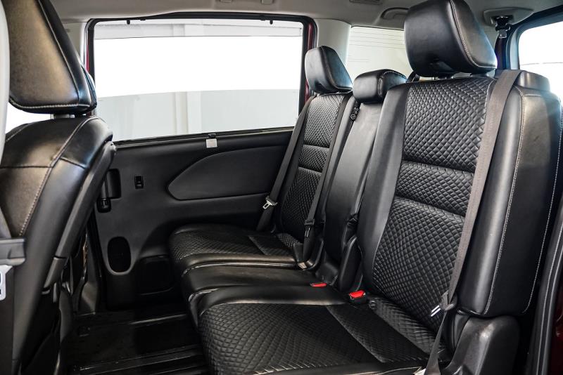 2019 Nissan Serena Hybrid 8 Seat Pro Pilot / 360 View / Cruise / Leather image 12