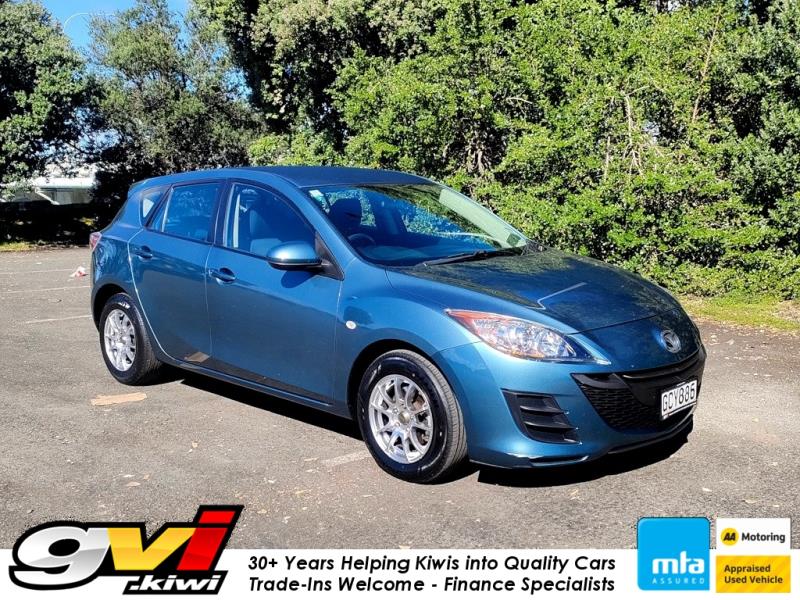 Cars & Vehicles  Cars : 2011 Mazda Axela / 3 Sport Hatch NZ New / Side Airbags / 2000cc
