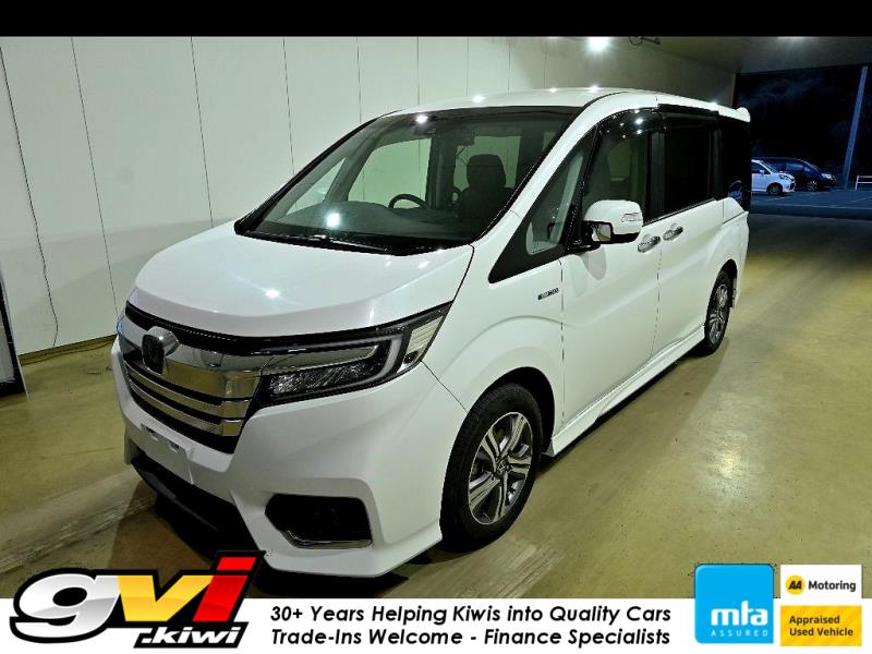Cars & Vehicles  Cars : 2018 Honda Step Wagon Spada Hybrid / Cruise / LDW & FCM