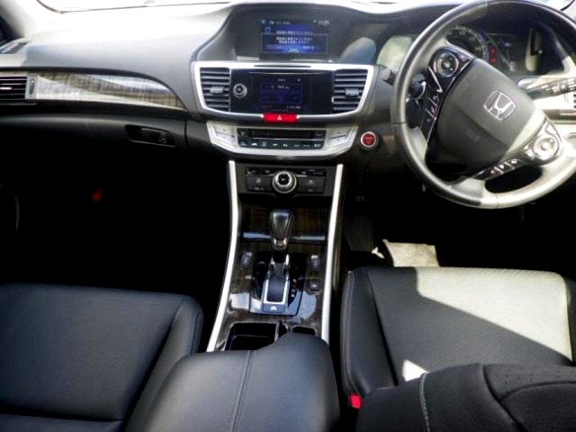 2013 Honda Accord Hybrid EX 28kms / Leather / Cruise / Rev Cam image 3