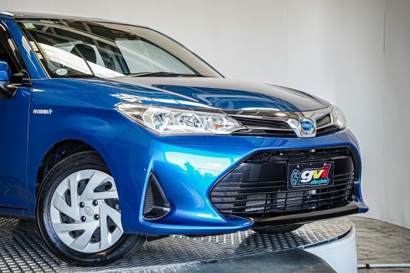 2019 Toyota Corolla Fielder Hybrid Wagon / EV Mode / LDW & FCM image 2