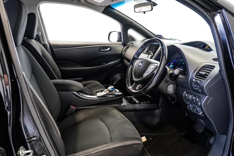 2014 Nissan Leaf 24X Autech Cruise / Rev Cam / Full English image 11