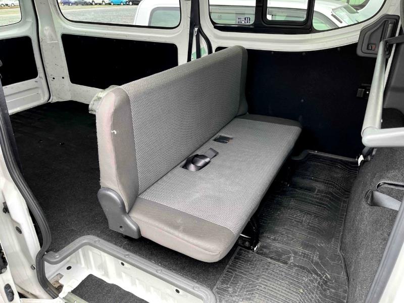 2019 Nissan NV350 / Caravan 6 Seater 5 Door Auto Petrol / Timts / LDW & FCM image 5