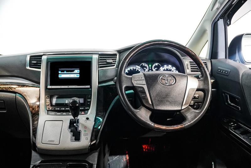 2012 Toyota Vellfire Hybrid / Alphard 4WD 7 Seater / Cruise / BLK Trim image 10