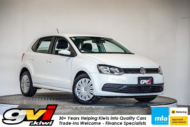 2014 Volkswagen Polo Tsi Comfortline 21kms / Facelift / Side Airbags / Rev Cam image 1