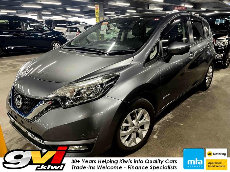 Cars & Vehicles  Cars : 2017 Nissan Note e-Power Medalist Leather / 45kms / 360 View / Alloys
