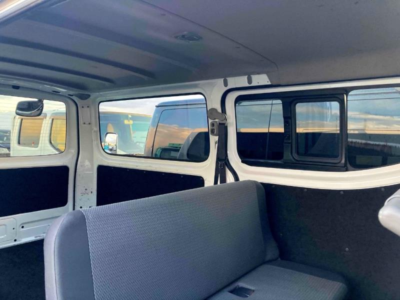 2019 Nissan NV350 / Caravan 6 Seater 5 Door Auto Petrol / LDW & FCM image 8