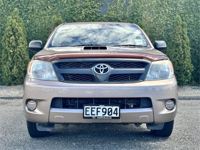 2007 Toyota Hilux image 2