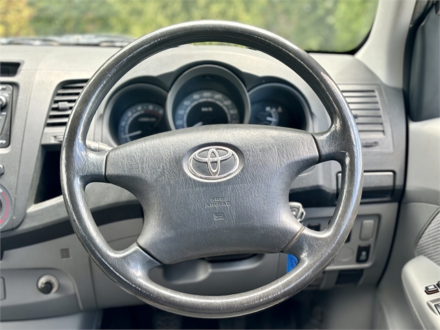 2007 Toyota Hilux image 15