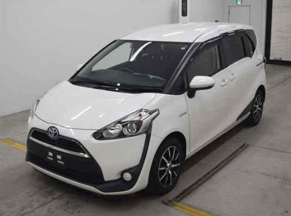 2015 Toyota Sienta image 2