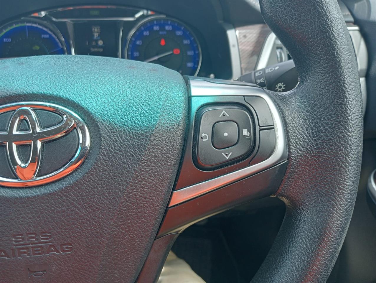 2014 Toyota Camry image 12