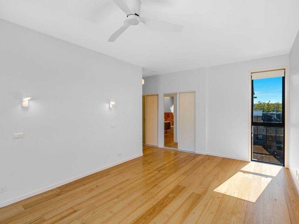 Fully renovated in Central Freemans Bay! image 11