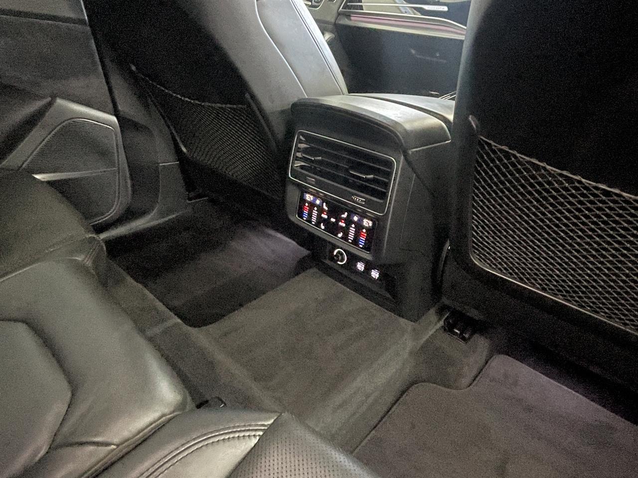 2020 Audi RS Q8 4.0L V8 Petrol 441kW quattro image 10