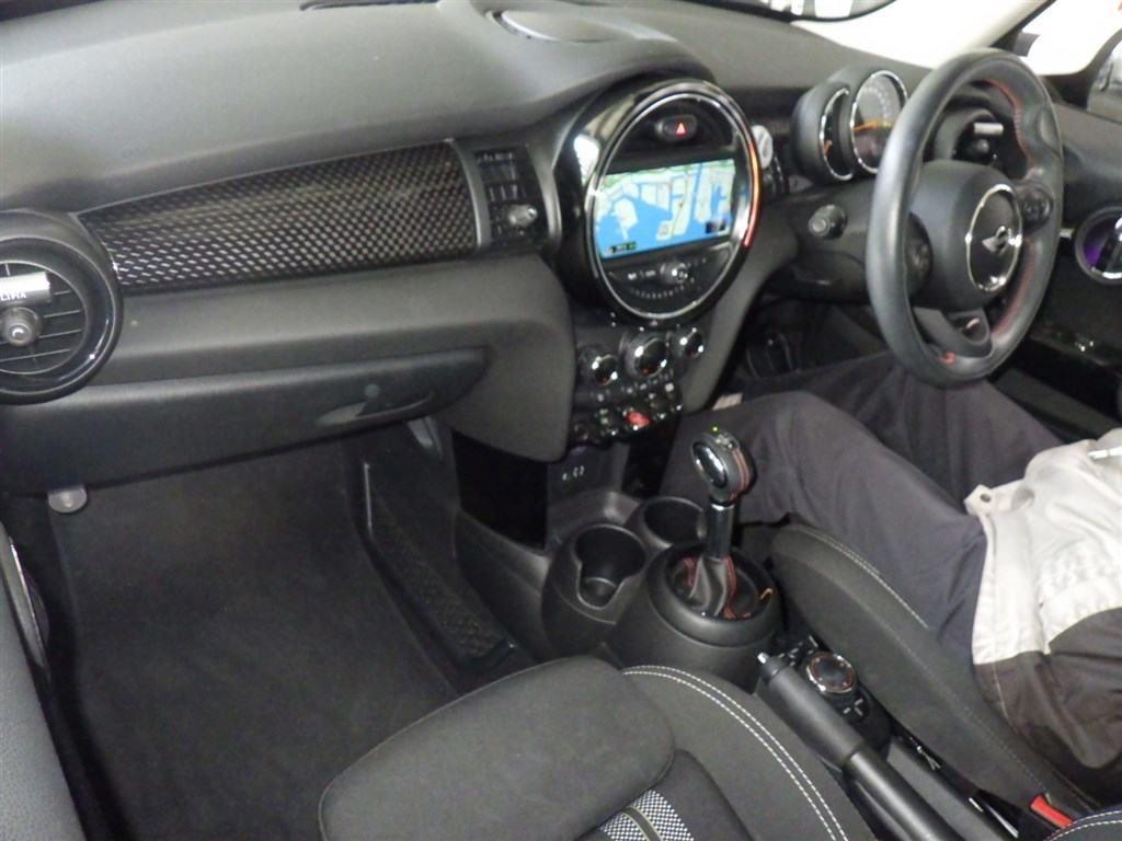 2017 Mini Cooper S 2.0L image 5