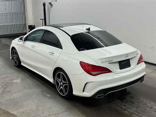 2017 Mercedes-Benz CLA 250 4Matic AMG Styling image 2