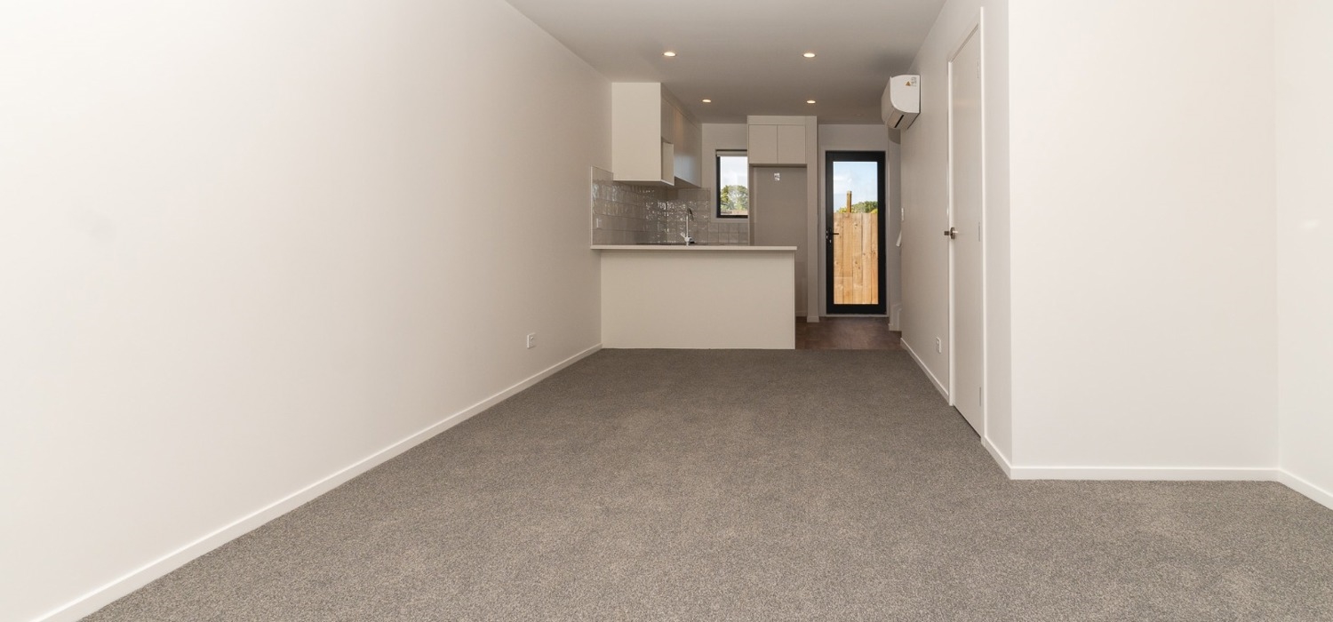 Brand swanky new two bedroomed townhouse image 3