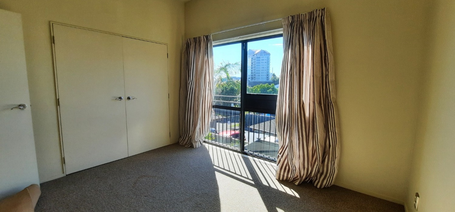 Renovated 2 Bedroom Townhouse + Carpark included image 6