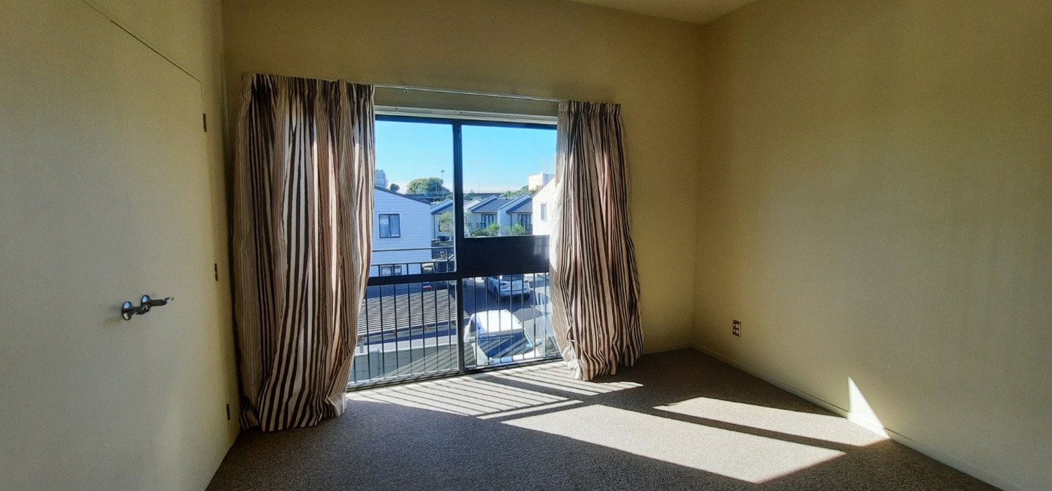 Renovated 2 Bedroom Townhouse + Carpark included image 7