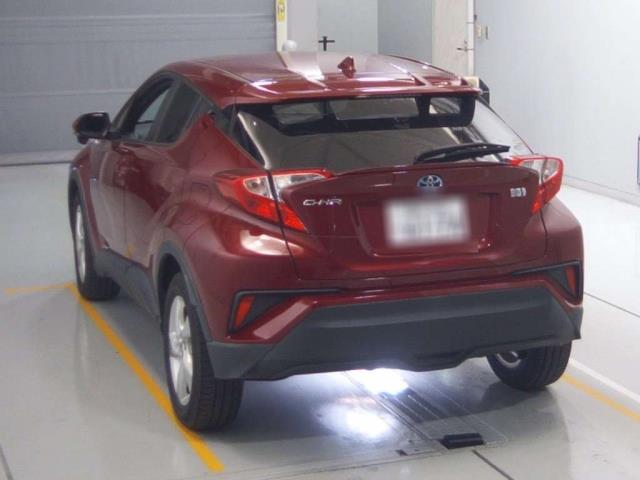 2017 Toyota C-HR Hybrid image 6