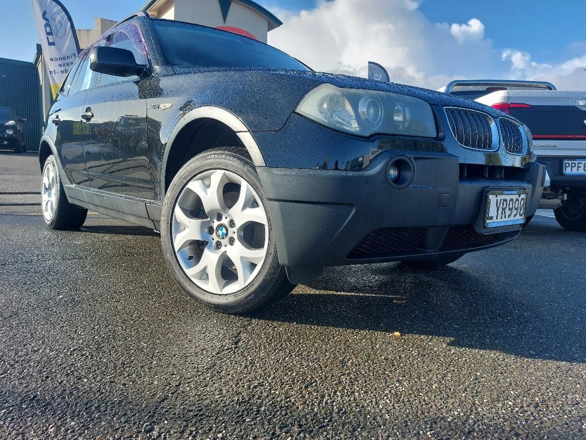 2005 BMW X3 image 2