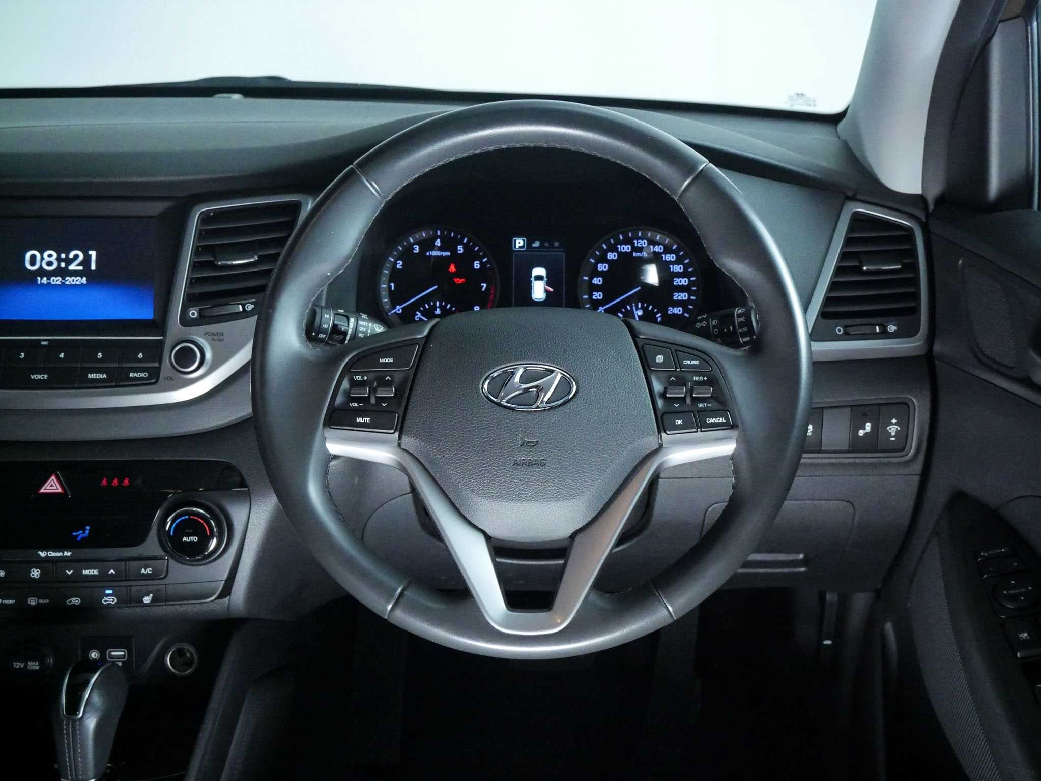 2018 Hyundai Tucson image 11