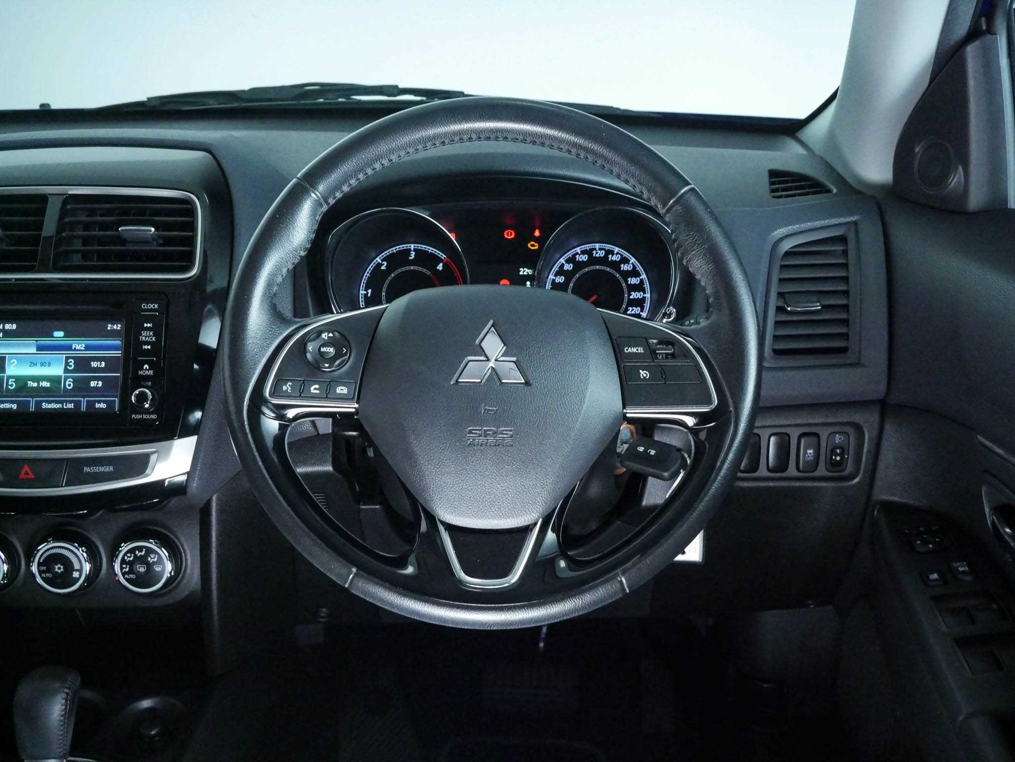 2017 Mitsubishi ASX image 12