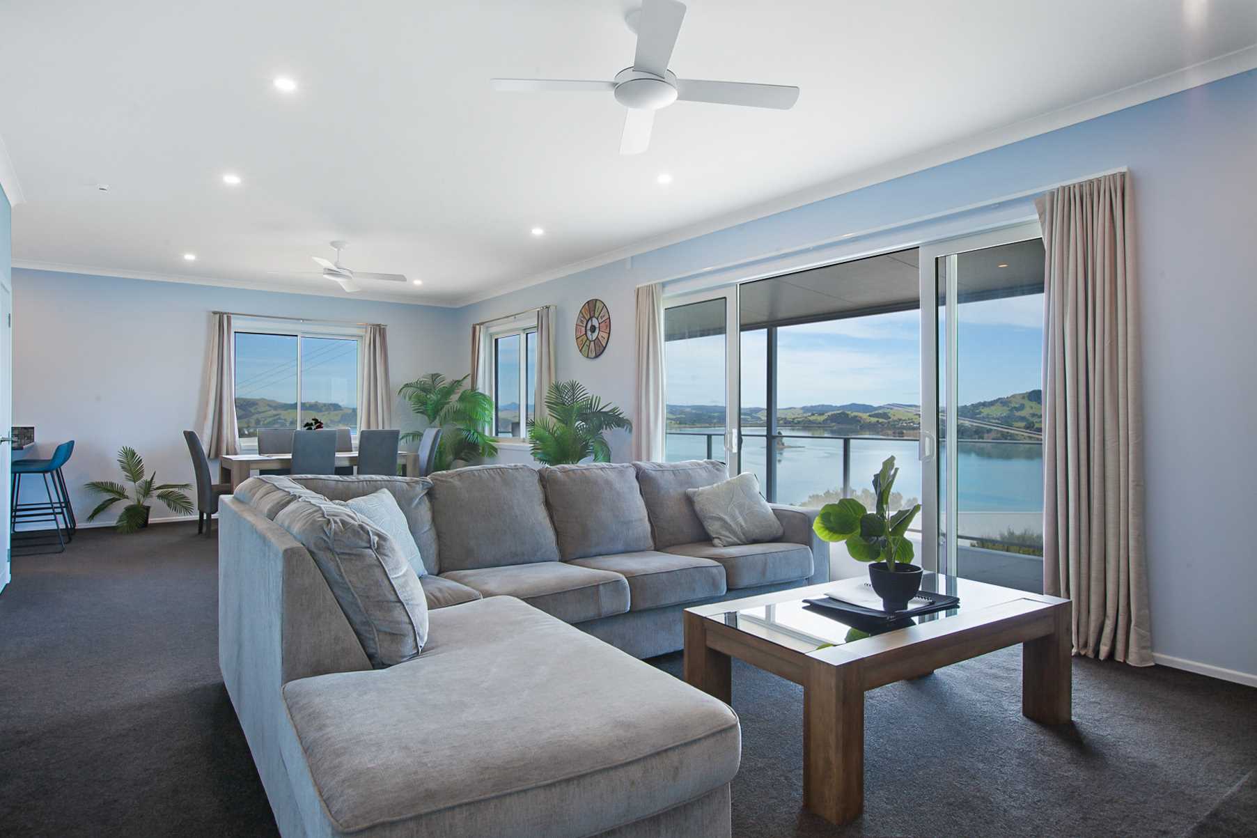 NEAR-NEW WITH SWEEPING HARBOUR VIEWS image 14