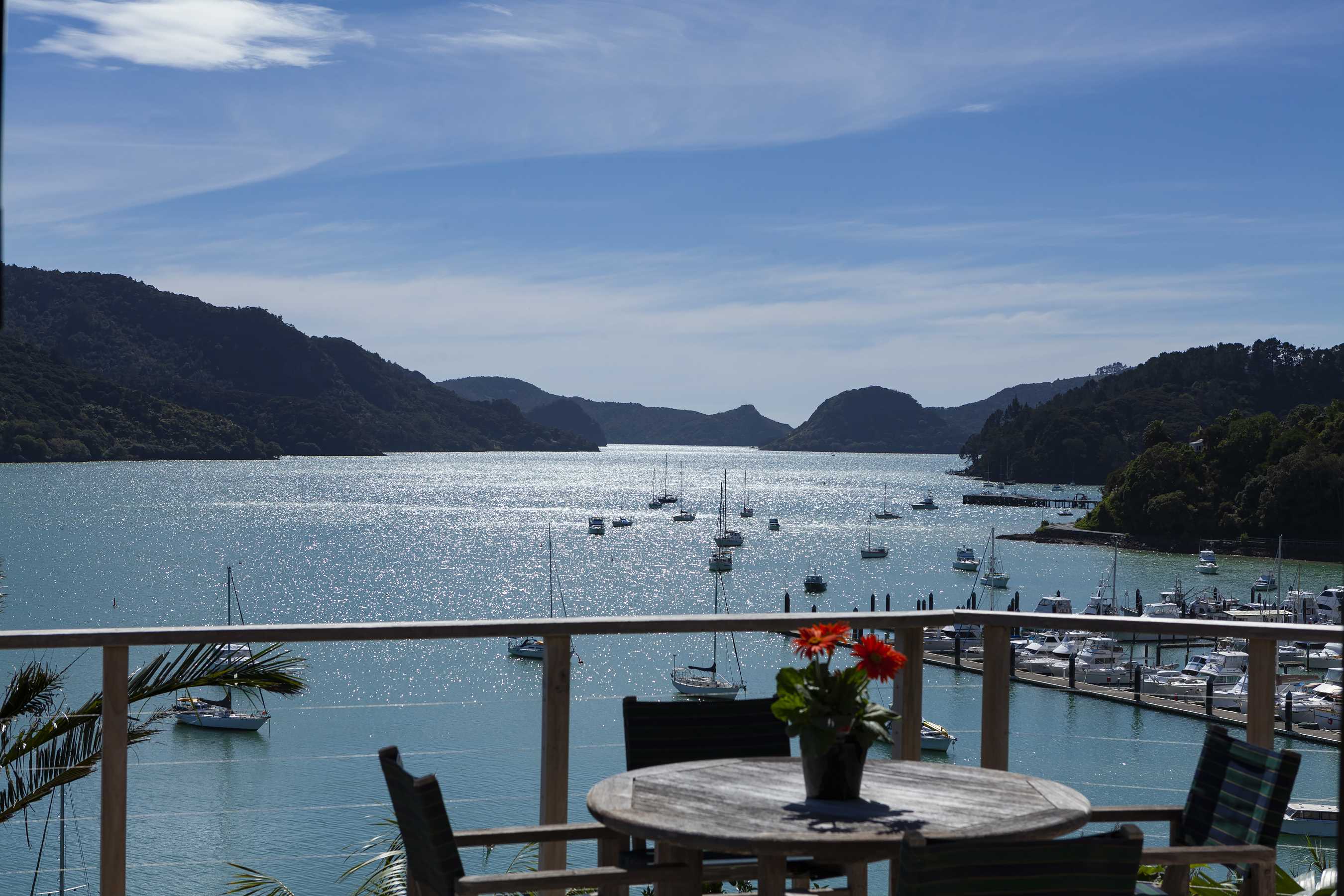Real Estate For Sale Houses & Apartments : NORTH FACING, WATERFRONT, WHANGAROA