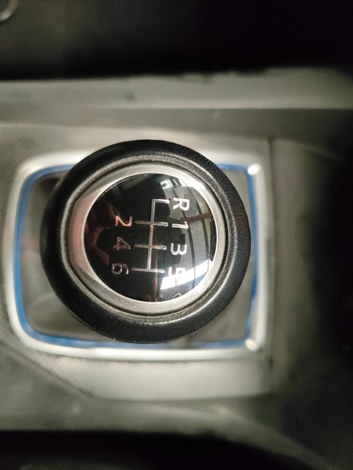 2014 Mazda Axela image 7