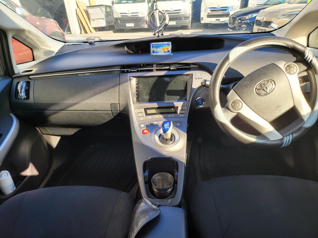 2014 Toyota Prius image 8