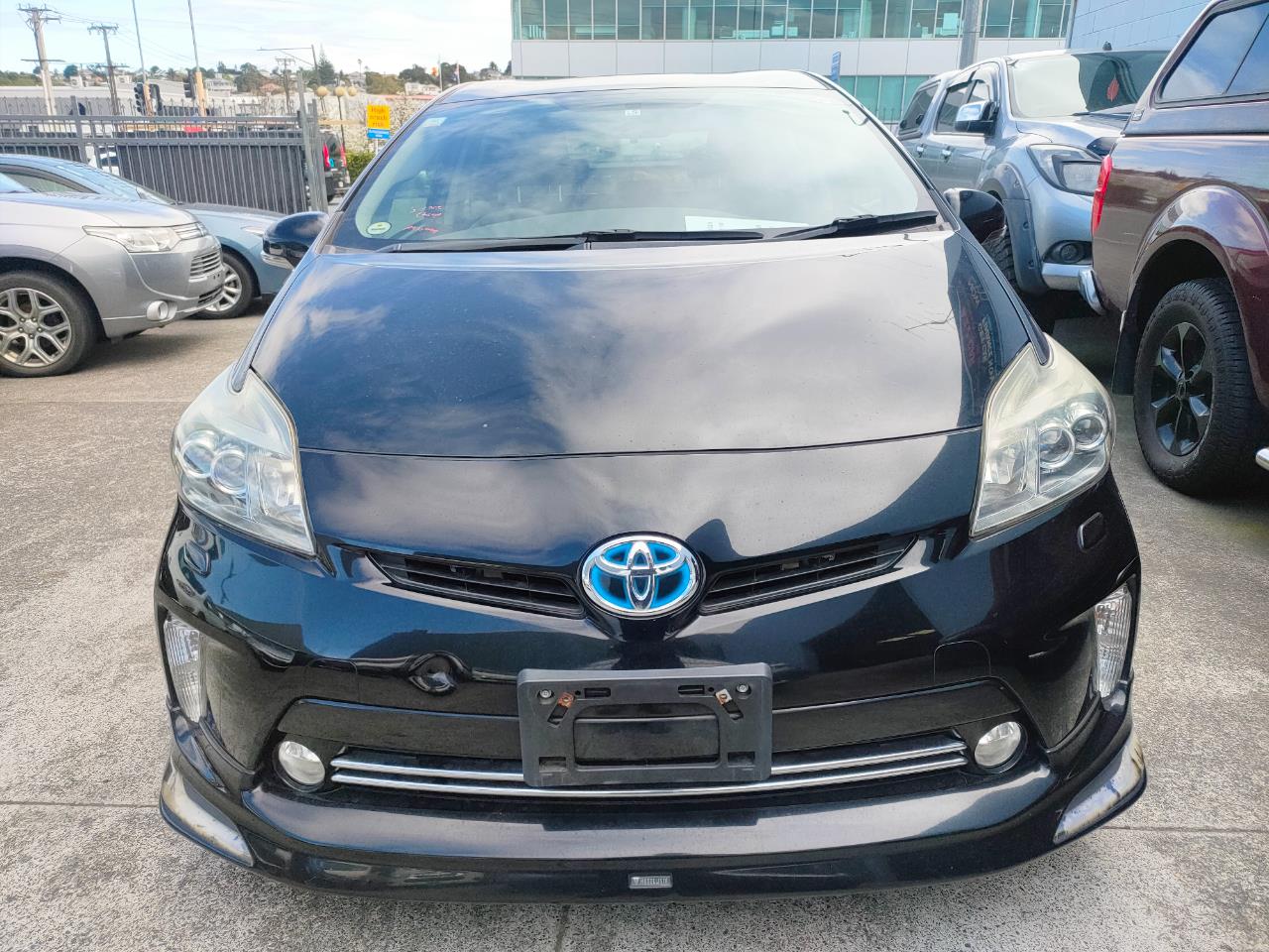 2015 Toyota Prius image 2