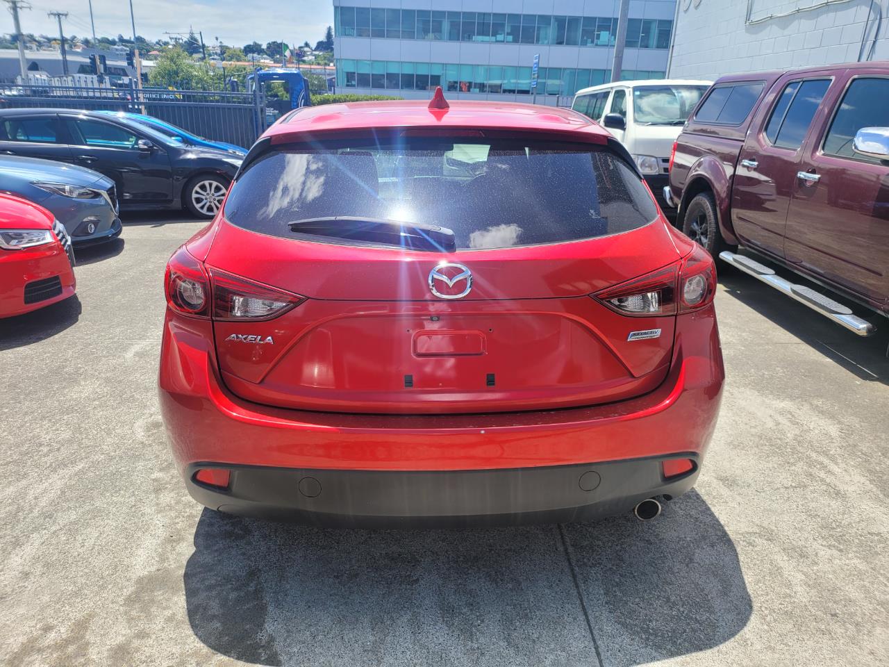 2014 Mazda Axela image 4