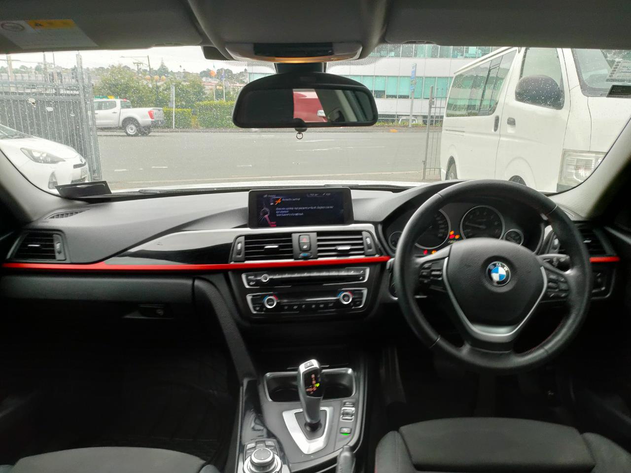 2012 BMW 3 Series Active Hybrid image 9