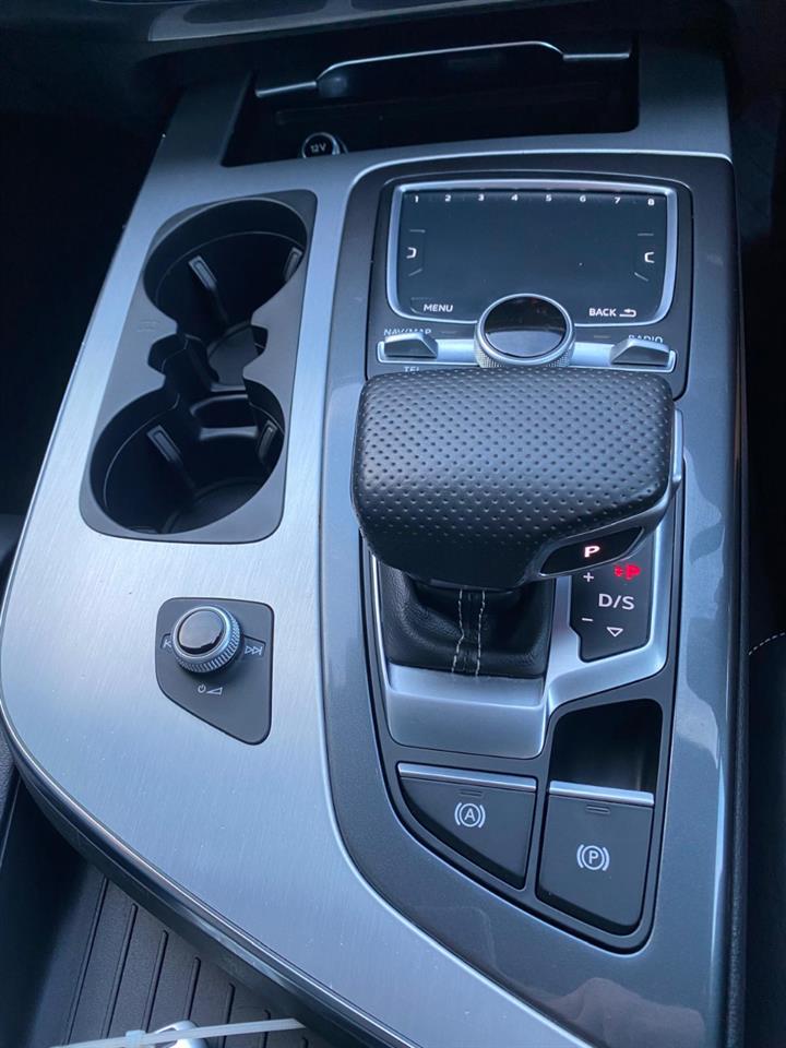 2018 Audi Q7 image 12