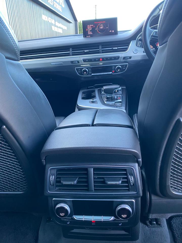 2018 Audi Q7 image 15