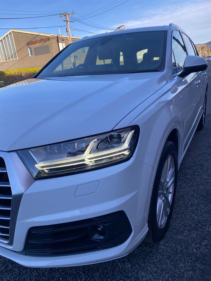 2018 Audi Q7 image 6