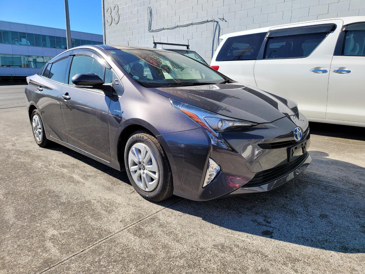 2018 Toyota Prius image 3