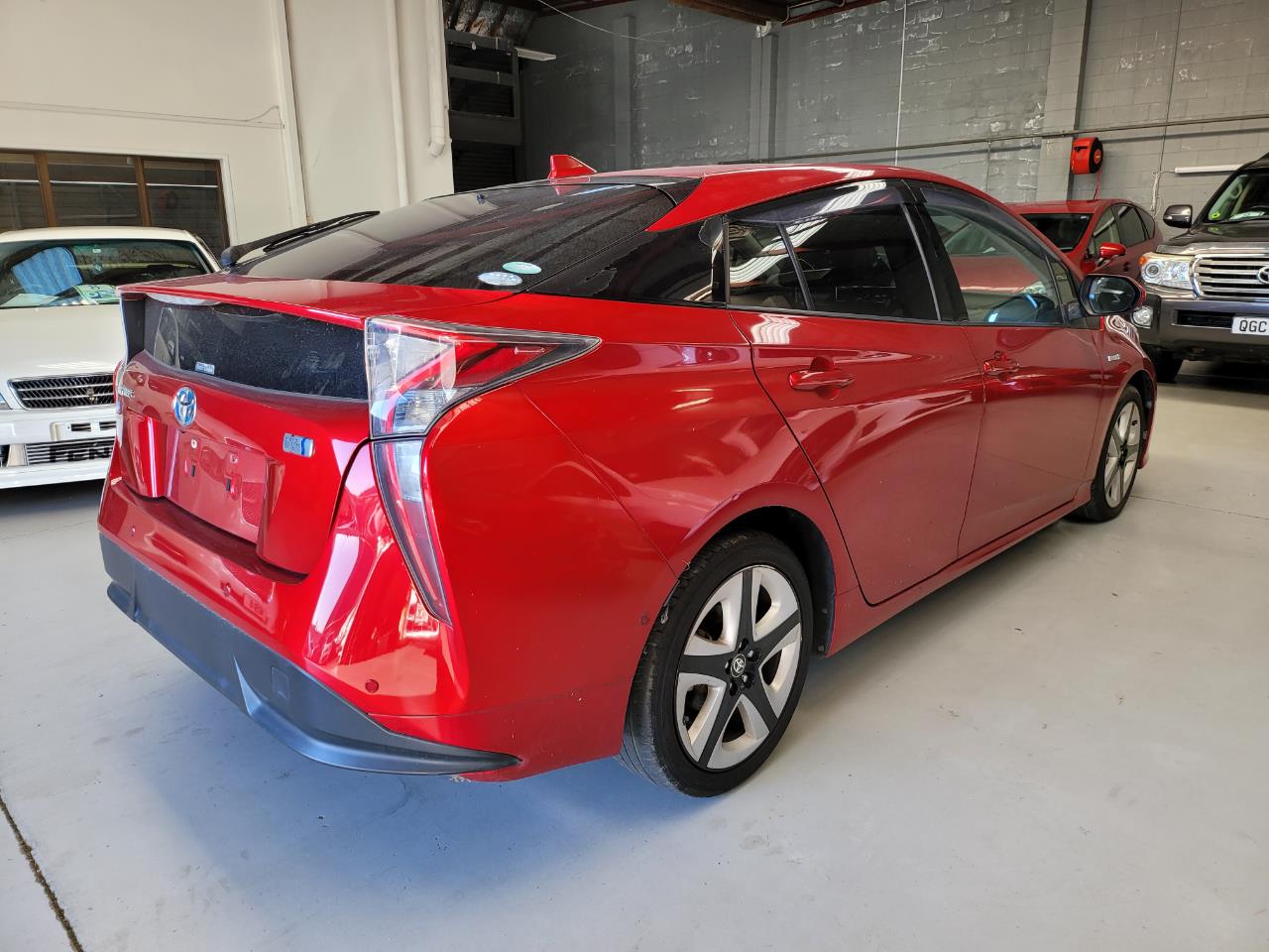 2016 Toyota Prius image 4