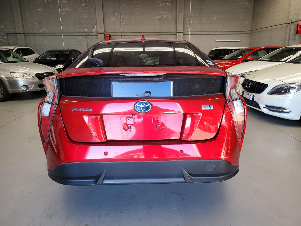 2016 Toyota Prius image 6