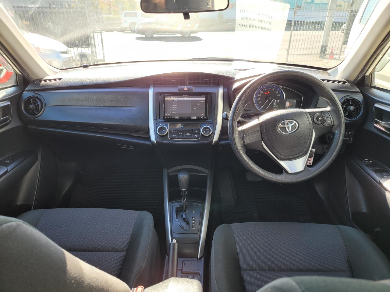 2018 Toyota Corolla Fielder image 9