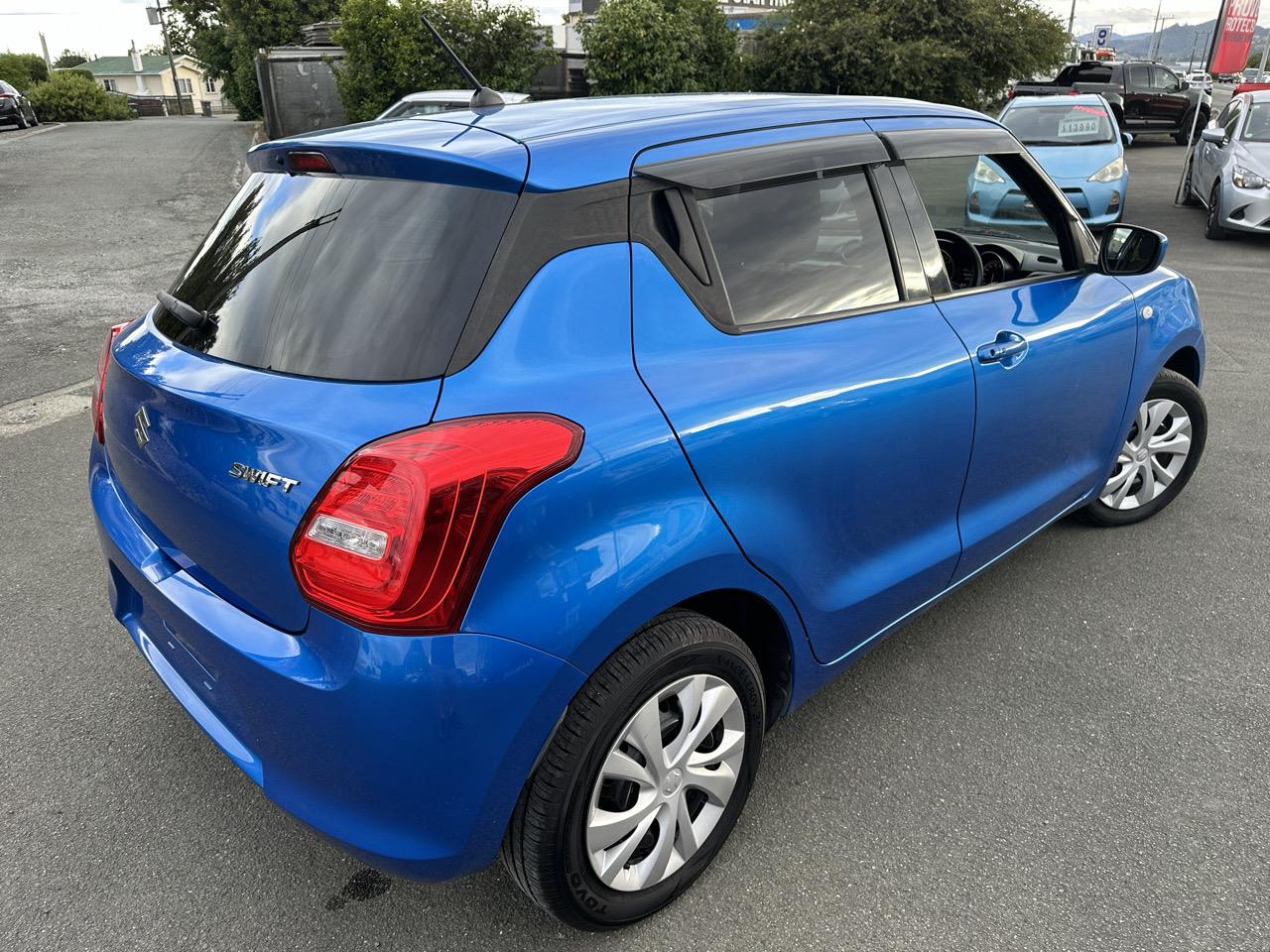 2017 Suzuki Swift XG image 5