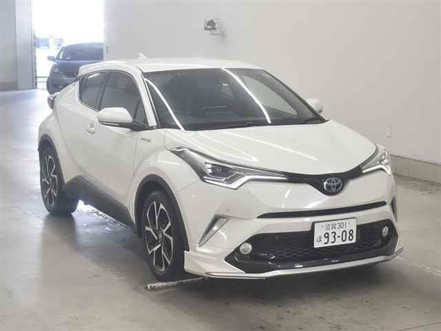 2017 Toyota C-HR G image 3